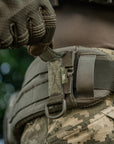 Fastening with D-ring