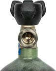 airvalt_1.6_liter_300_bar_carbon_charging_cylinder_with_pressure_gauge_4_.jpg