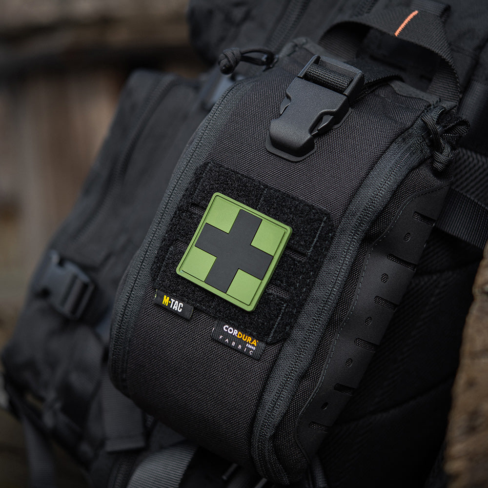 Patch Medic Cross Square PVC