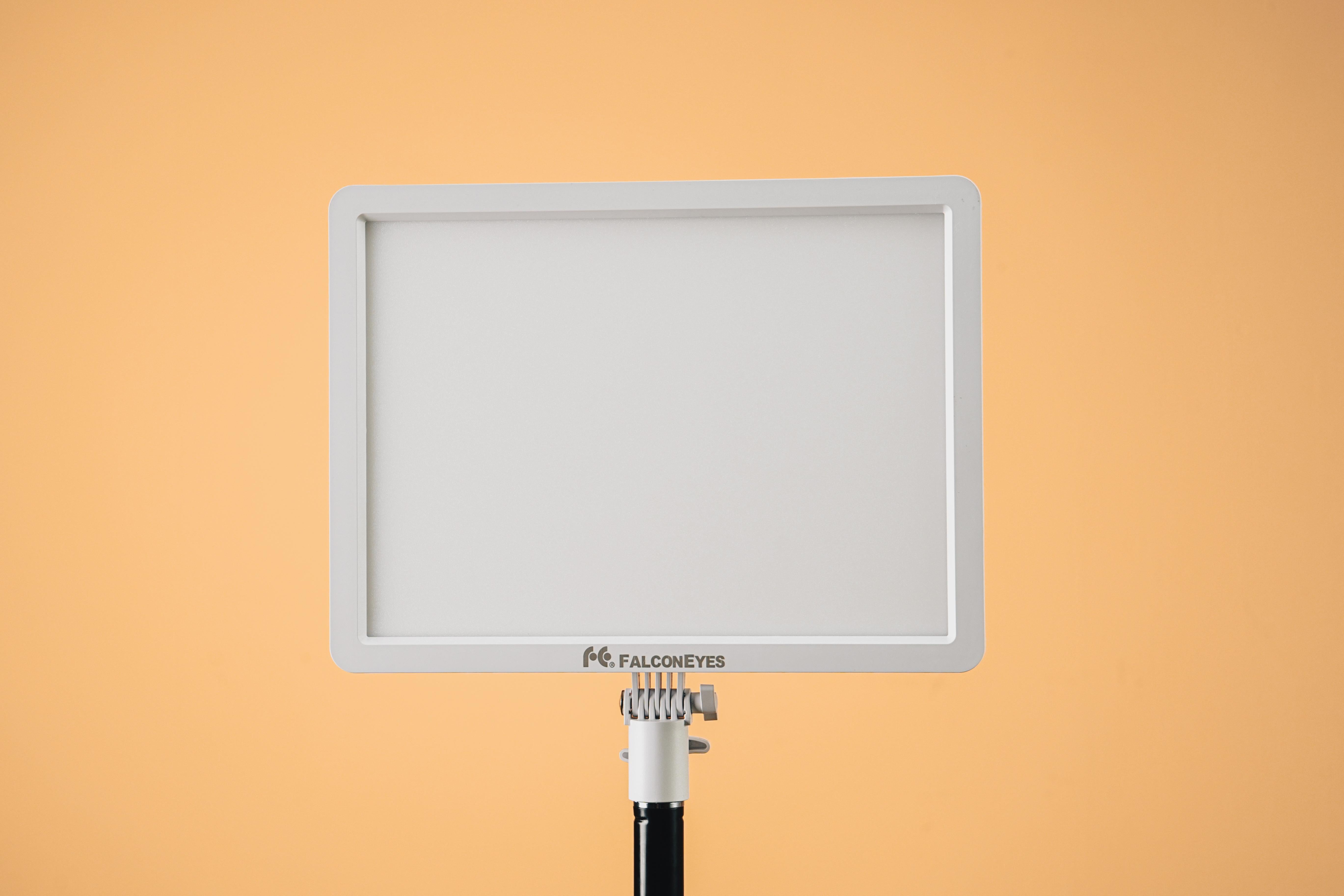 Falcon Eyes Bi-Color LED Lamp Sophiez SO-48TD III