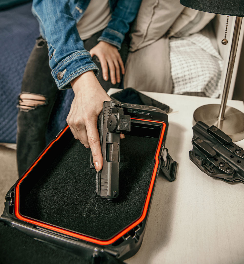 Vortex Enclosed Solar Mico Red Dot Defender-CCW 3 MOA