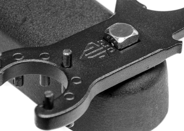 ar_combo_wrench_utg_armorer_s_multi-function_tool_for_ar15_ar308_5_.jpg
