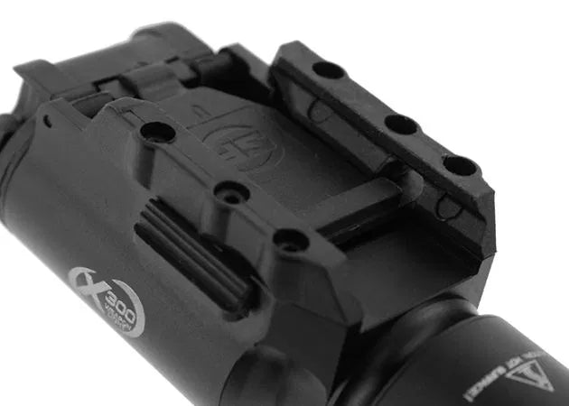 flashlight-element-x300-pistol-_3__1.jpg