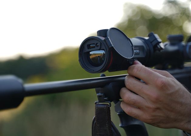 hikmicro_thunder_3.0_clip-on_tq35cl_thermal_imaging_camera_no_reticle_10_.jpg
