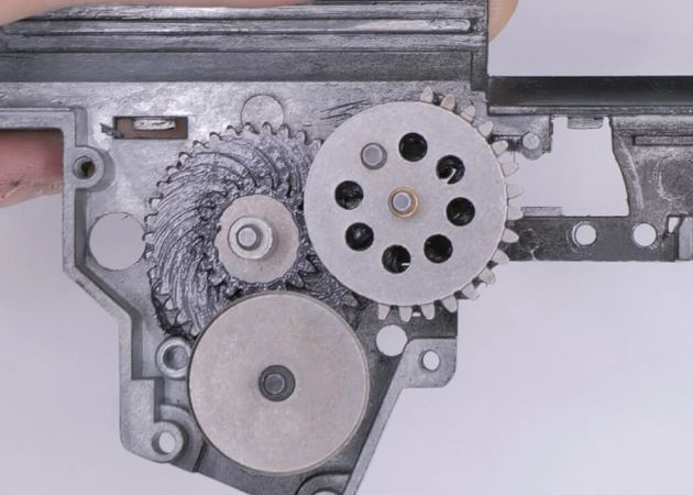 oil_4uad_4uantum_heat_resistant_gear_lubricant_5_.jpg