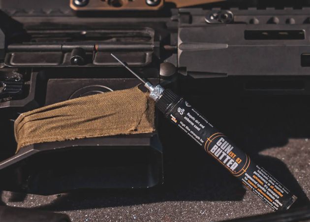 oil_gun_butter_the_original_pen_oiler_2_.jpg