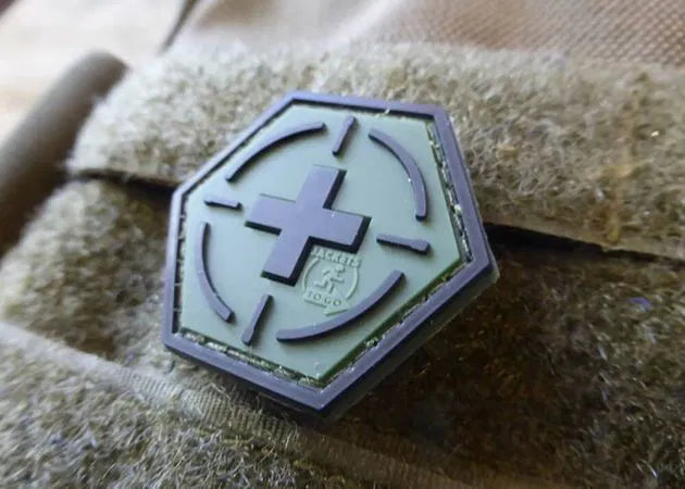patch_jtg_3d_pvc_hexagon_tactical_medic_red_cross_-_forest_2_.jpg