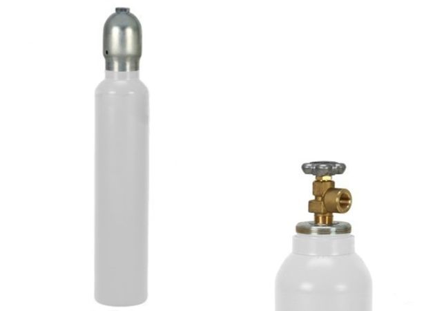 persluchtfles-krale-7-liter-300-bar-met-standaard-kraan.jpg