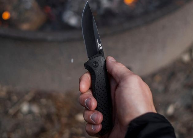 pocket_knife_sog_adventurer_lb_blackout_6_.jpg